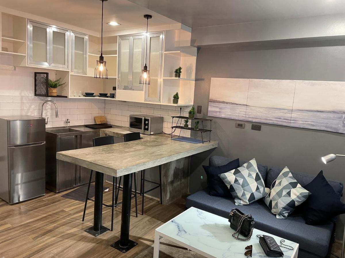 Crib 252 Subic Bay Aparthotel Εξωτερικό φωτογραφία